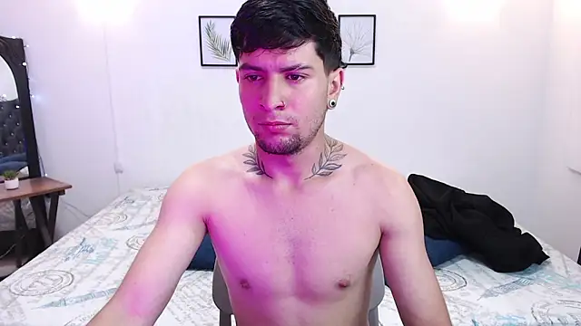 vaalentiino online show from March 24, 3:17 pm