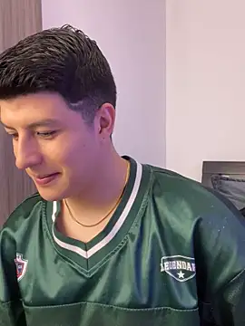 Goldenknight33 online show from February 21, 4:41 pm