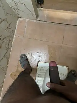 rahul ss21 online show from March 1, 6:51 pm