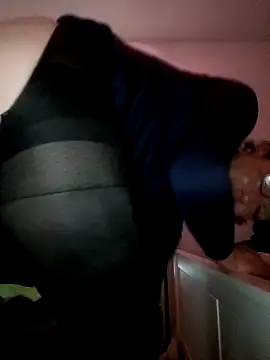 Olivassl22 online show from March 13, 11:33 pm