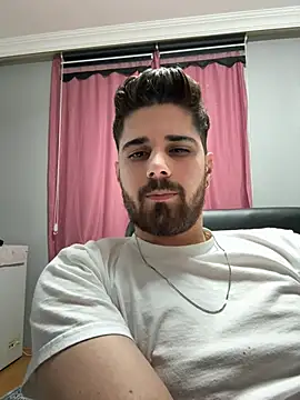 berke3424 online show from February 5, 1:34 am