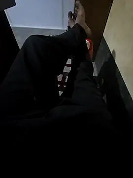 SHARIF12123 online show from March 28, 5:46 pm