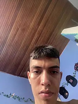 Juan Gomezz26 online show from March 10, 8:48 pm