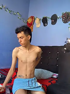 Juan Gomezz26 online show from March 19, 8:56 pm