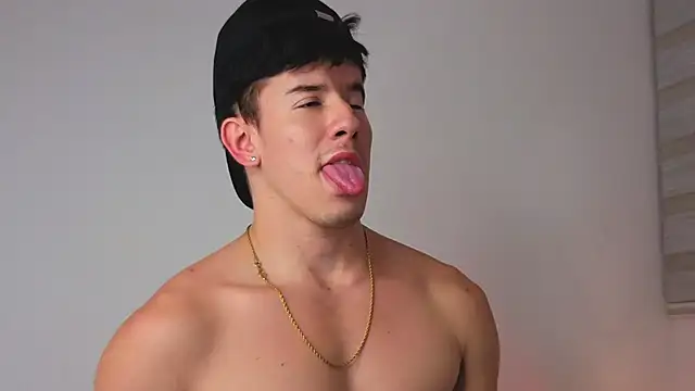 maxxcooper1 online show from January 13, 3:00 am