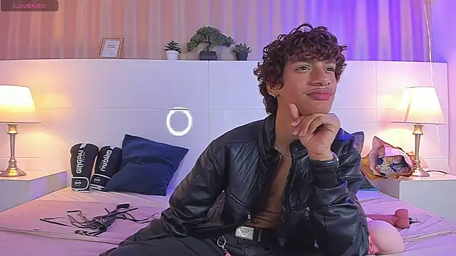 Will Turneer online show from February 13, 4:19 am