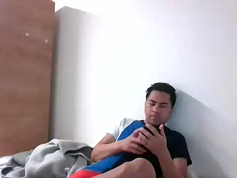 sweetpinoy2027 online show from February 10, 9:36 am