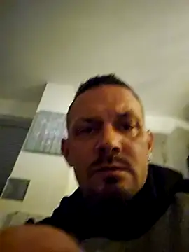 downndirty84 online show from April 30, 12:28 am