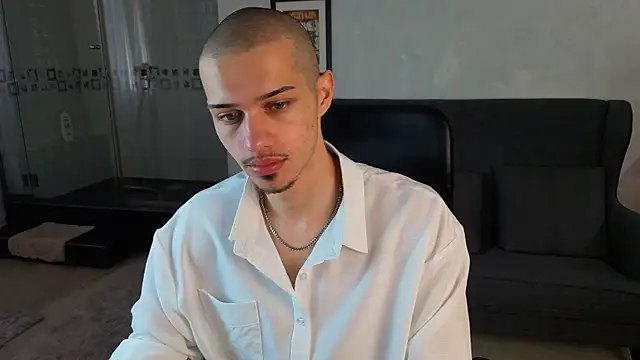 KaydenDrew online show from April 8, 4:57 am