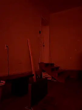 Cantgetenough0069 online show from April 18, 8:42 pm