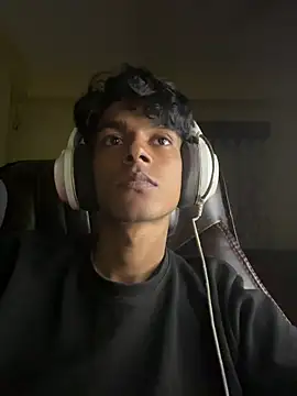 tooexpensive online show from February 13, 5:29 pm