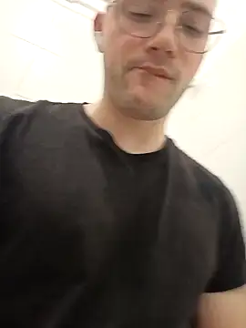 luke25bwc online show from April 26, 6:59 pm