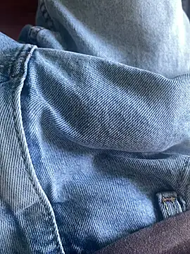 LittleGuy 2007 online show from April 6, 11:11 am