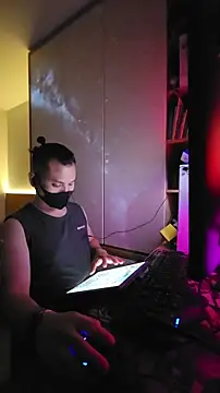 OnlyHand9x online show from March 24, 5:40 pm