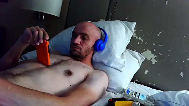 cloudyplay661 online show from April 14, 1:49 am