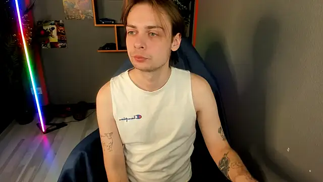 PaulWilliamsy online show from January 11, 8:34 pm