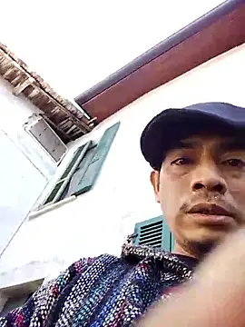 manatrong online show from April 2, 12:46 pm