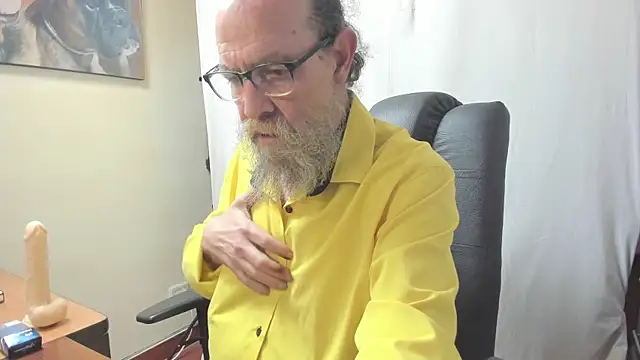 Uncle Hottie online show from February 27, 10:42 pm