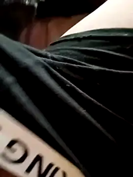 folkdam80 online show from February 3, 6:40 am