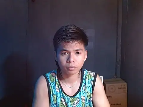 pinoymonstercock xx online show from April 10, 9:05 am