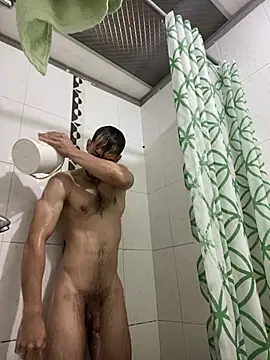 TyagoRoberts  online show from January 13, 10:25 pm