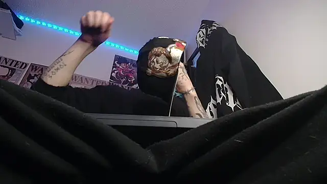 Anhony Muscle online show from February 25, 9:27 pm