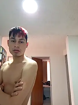 cbarroso2003 online show from April 14, 5:01 pm