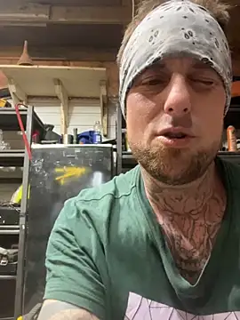 WIDBIGWHITECOCK online show from April 6, 3:14 am