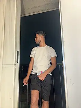 liam bronw online show from April 15, 3:50 am