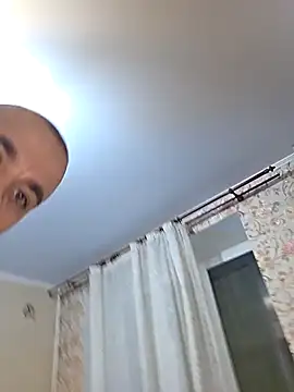 TvoY bOy1 online show from February 22, 9:27 pm