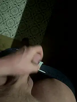 Yvar38 online show from January 15, 5:00 am