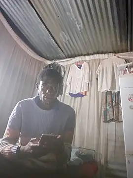 kimseyesxh online show from March 20, 9:40 pm