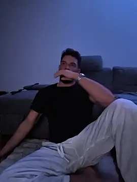 Angelo 33 online show from January 12, 4:11 pm