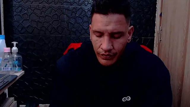 viktor herrera online show from February 2, 3:31 pm