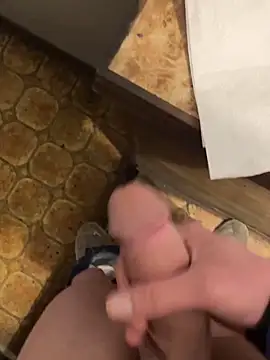 Nutsohard online show from February 4, 2:45 pm