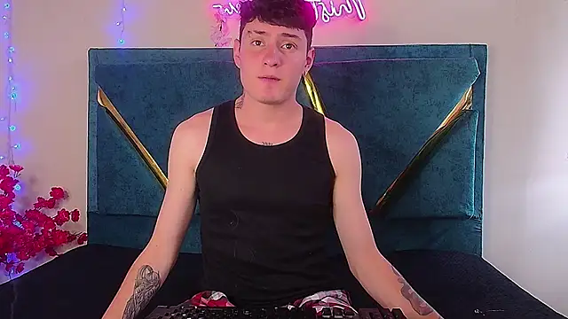 dantte grey online show from January 15, 9:17 pm