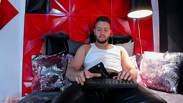 HARRY RAMIREZ online show from January 15, 5:26 pm