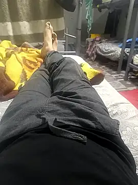 berk denizz 32 online show from January 8, 3:28 pm