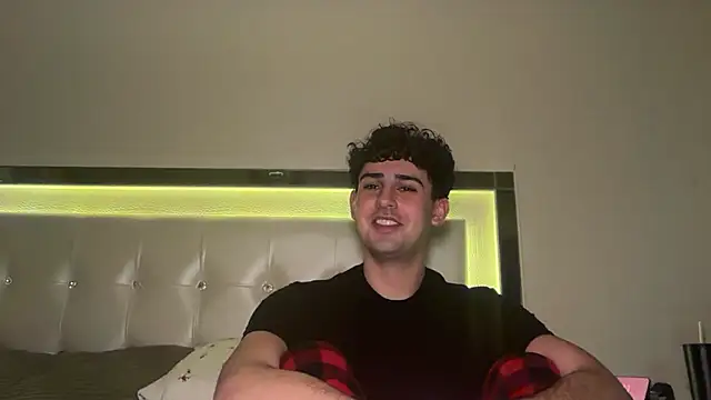 Persian Papi online show from January 8, 2:11 pm