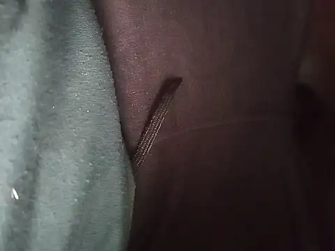 walkolla28 online show from February 8, 10:54 am