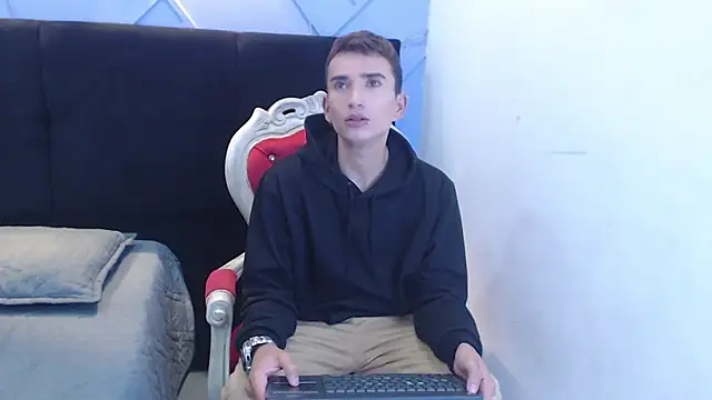 Iam Smith  online show from January 19, 12:07 pm