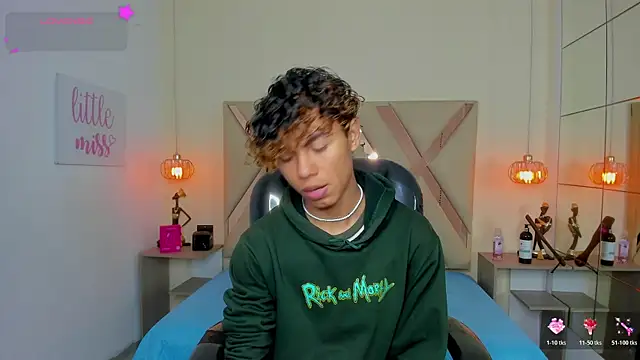 Anyelo Twink online show from June 24, 4:26 am