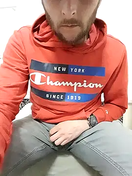 80julien online show from March 16, 6:45 pm