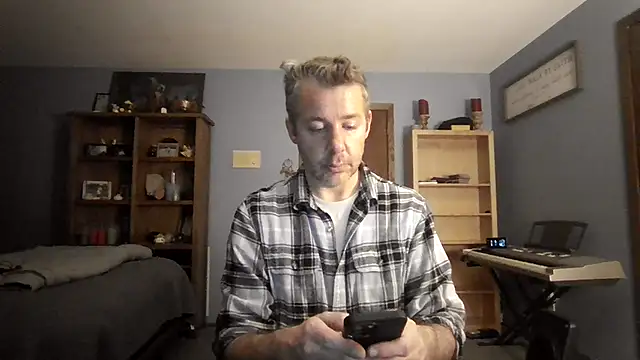 chrisw8140 online show from March 10, 4:18 am