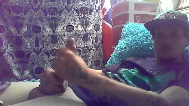 HungandHynotic online show from February 12, 8:20 am