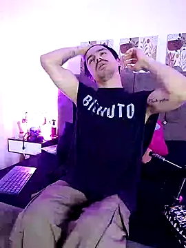 Ethan Briggs  online show from June 2, 11:44 am