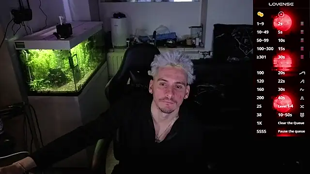 Rayzel White online show from March 23, 8:48 pm