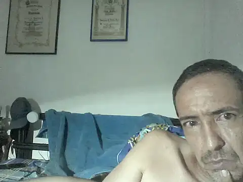 guevo14cm3 online show from June 15, 3:42 am