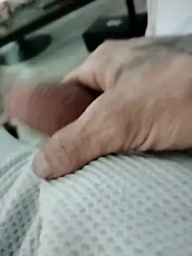 Yourfavoritewhitedick online show from January 15, 9:02 am