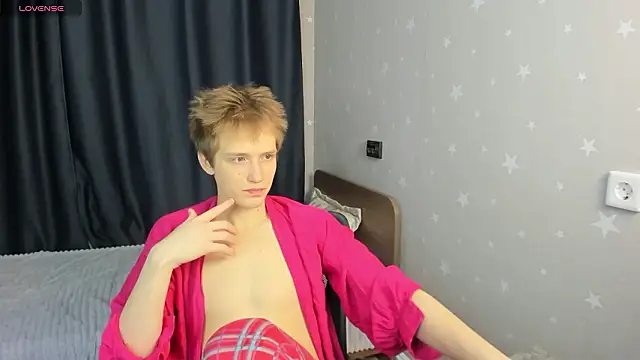 Kai Milller online show from February 10, 7:18 pm